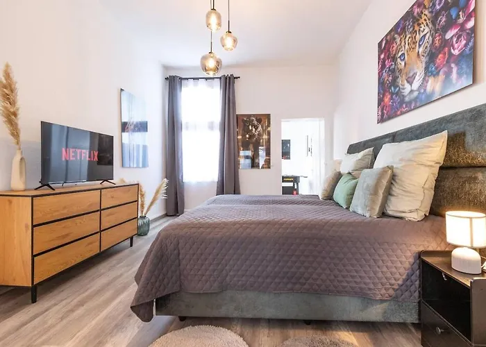 Design-altbaujuwel In 아파트 노이비트